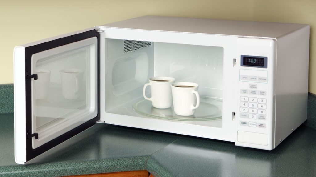 Can you make tea in microwave?