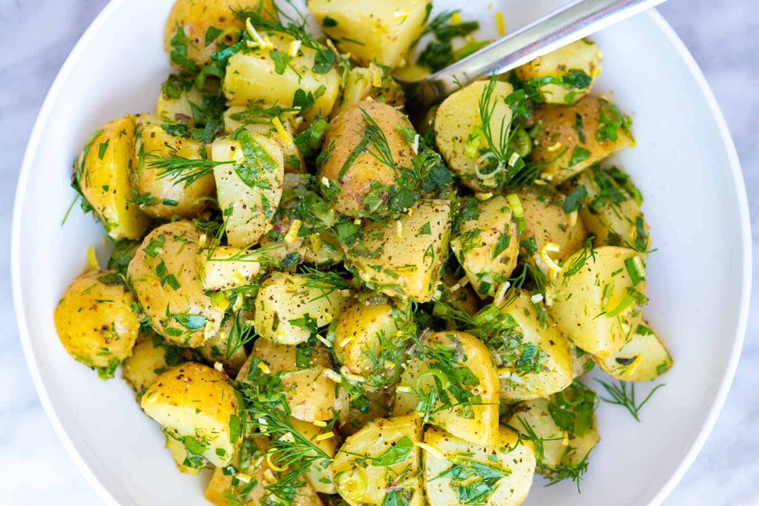 How to make herby potato salad 01