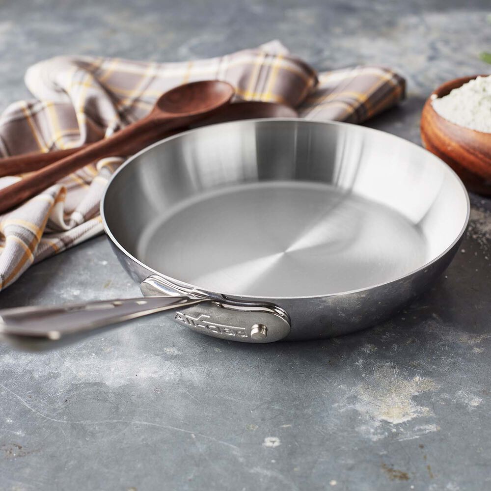 all-clad french skillet vs fry pan 02