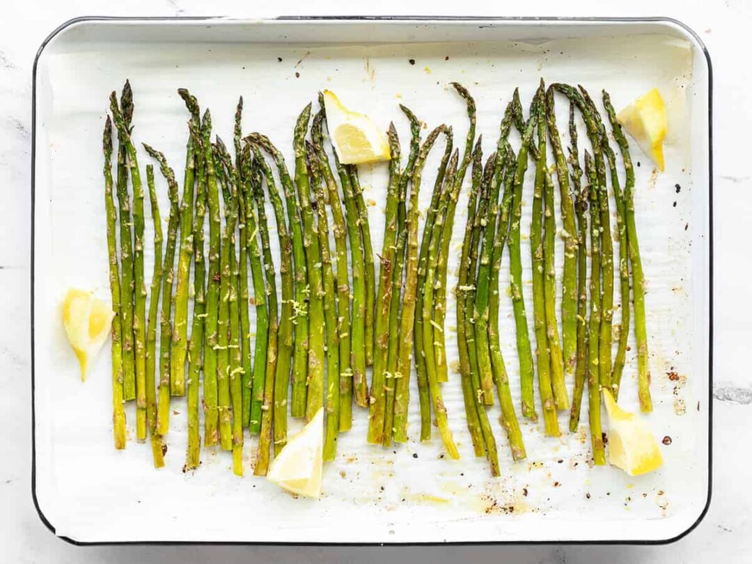 How to make lemon garlic roasted asparagus