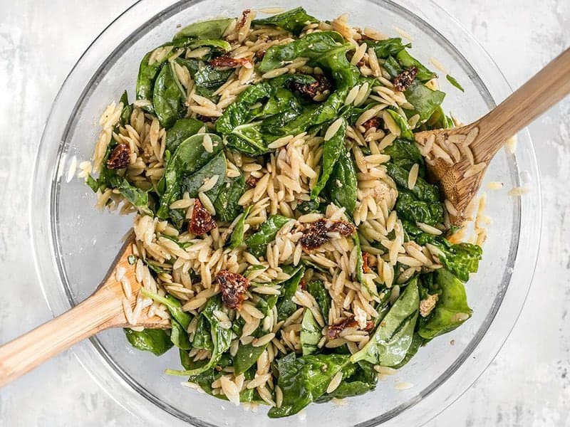 Mix Spinach and Orzo Salad